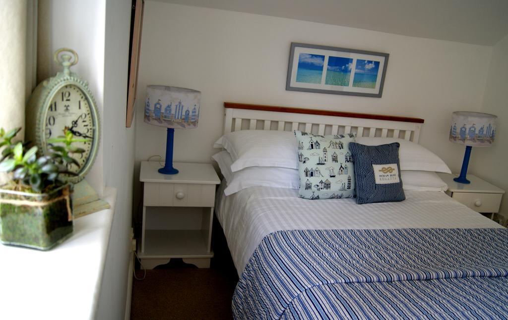 Sunset Guest House Hunstanton Exterior foto The bedroom at The Old Post Office