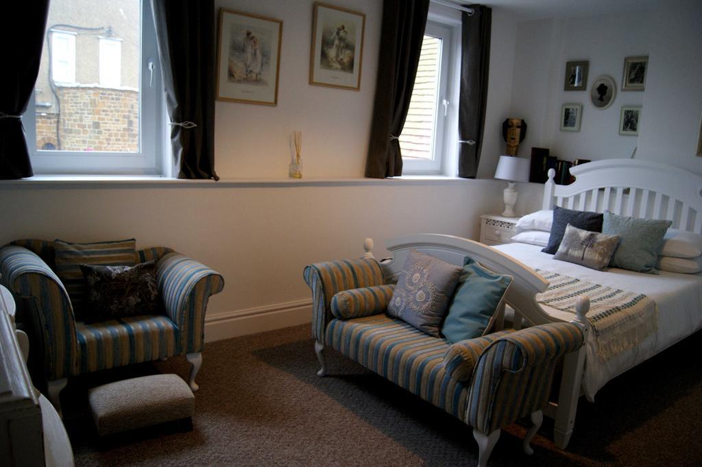 Sunset Guest House Hunstanton Exterior foto A room at the hotel